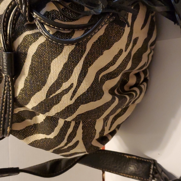 Hobo slouchy Bag, Tiger stripes,Gold flickers throughout the canvas fabric! - Picture 6 of 12